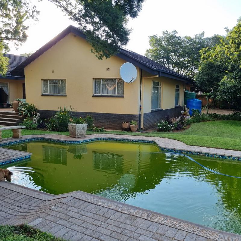 5 Bedroom Property for Sale in Wolmaransstad North West